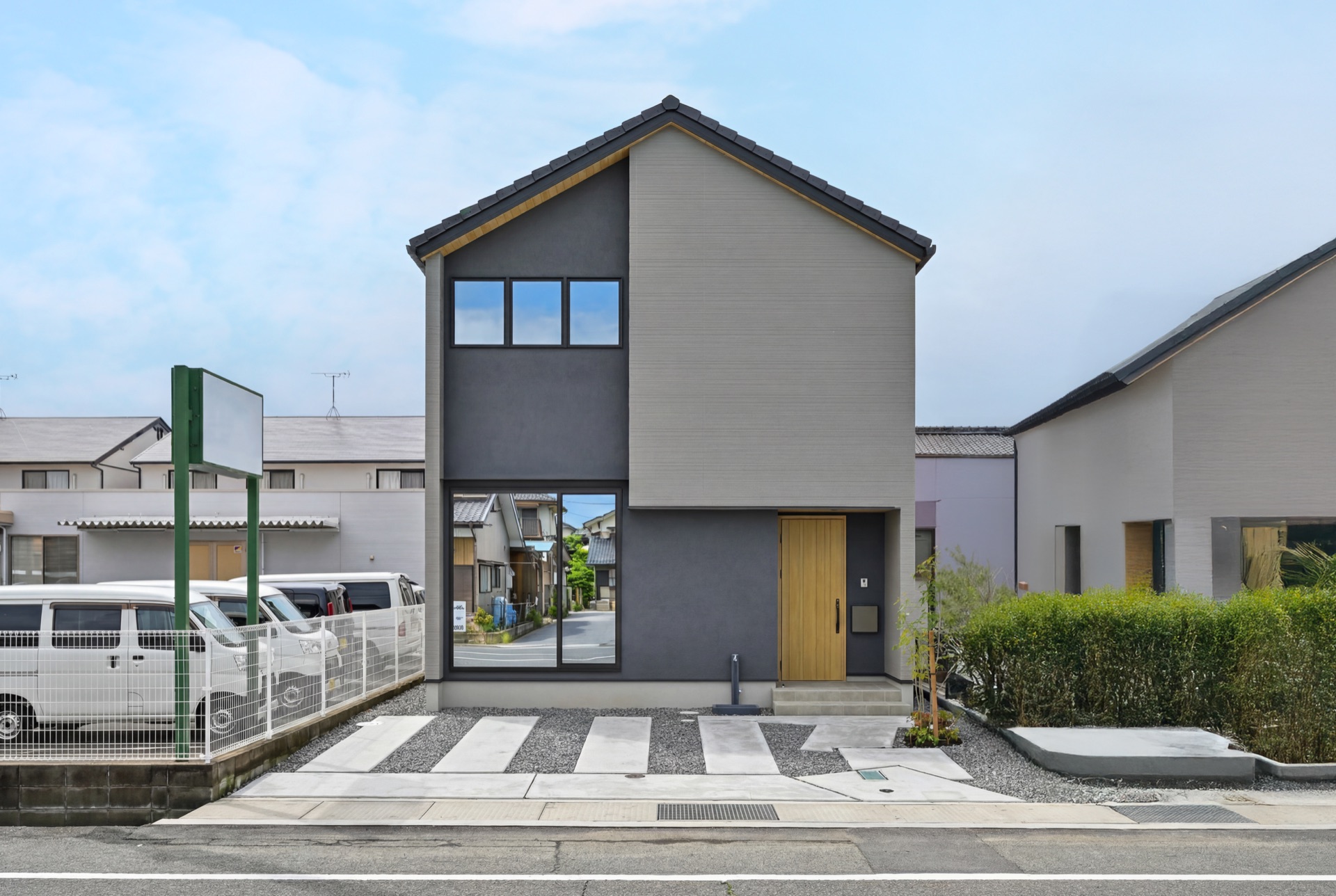 狭小地を感じさせない開放感と設計力