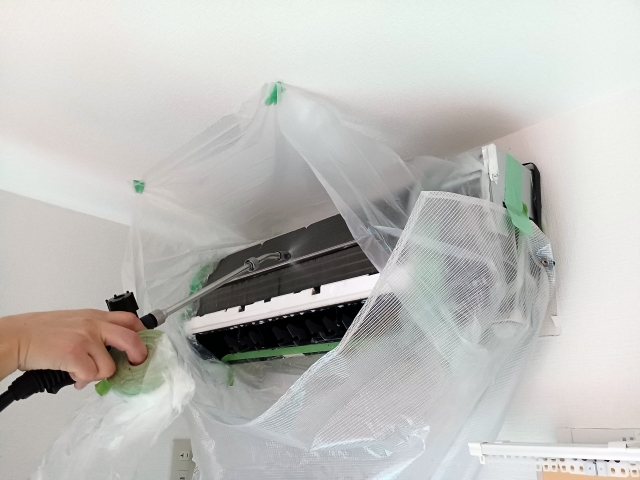 エアコンクリーニングの様子をご紹介します！