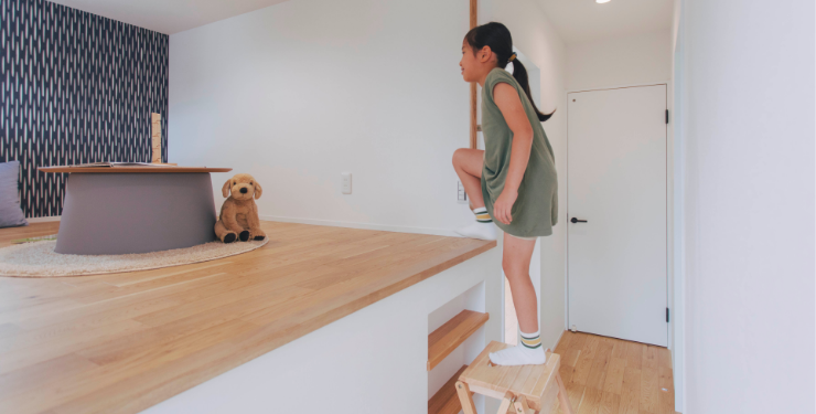 ヌックに上がる子ども