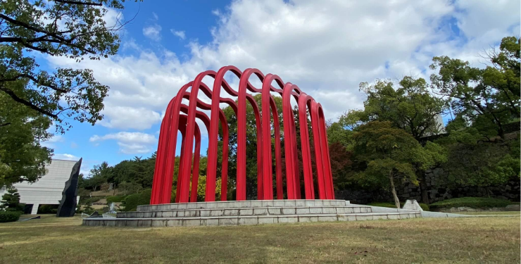 ふくやま美術館の印象的なオブジェ