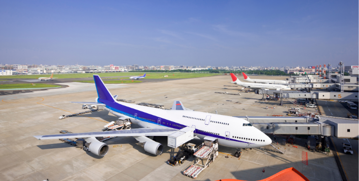福岡空港に到着した飛行機
