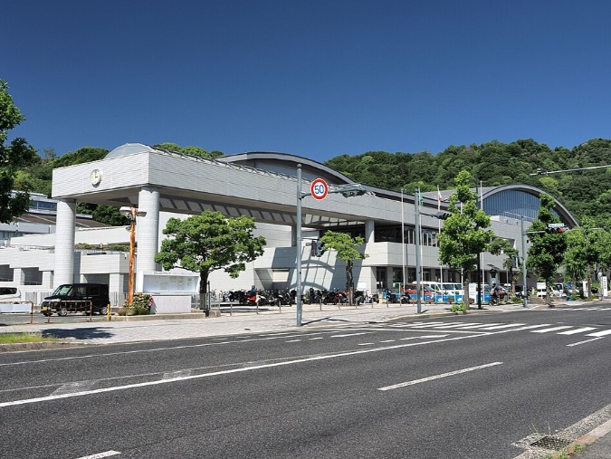 マエダハウジング東区スポーツセンター　徒歩17分（1300ｍ）