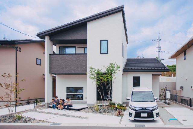 イーストヒルズ西条モデルハウス「木楽」