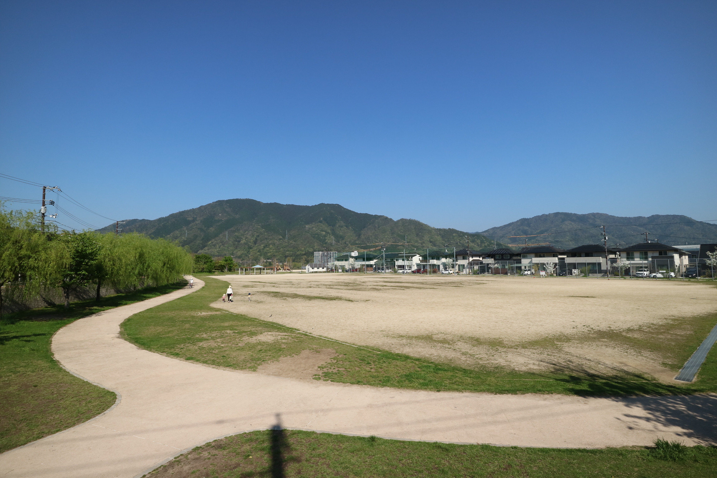 こころ南公園へ240m（徒歩3分）