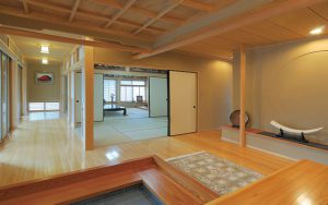 親戚が多く集まる地域性から生まれた和の家