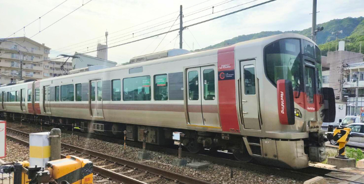 広島市安芸区を通っている電車