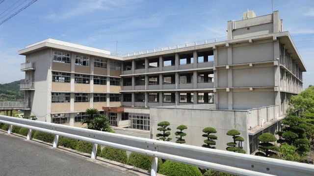 福山市立大門中学校まで約1200ｍ　徒歩16分