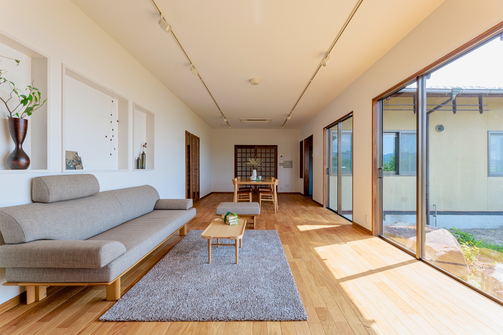 圧巻の景色に見惚れる 和風ゲストハウス