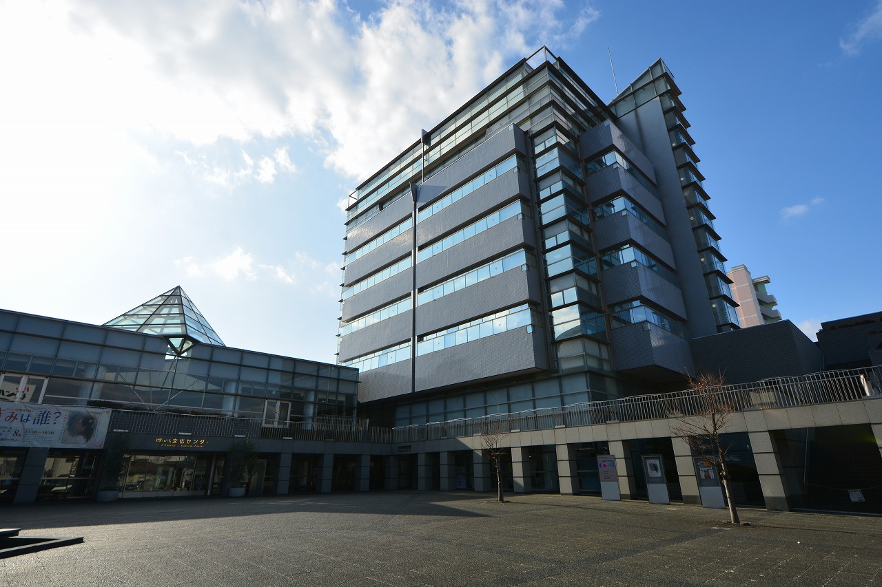 廿日市市役所へ約450m（徒歩6分）